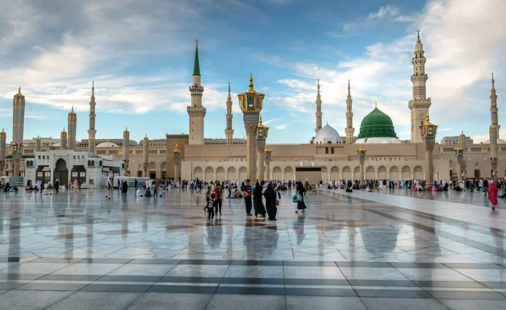 Muslims gathered for worship Nabawi Mosque, Medina, Saudi Arabia